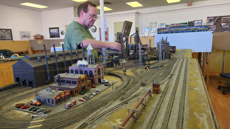 New Mexico Railrunners layout photo
