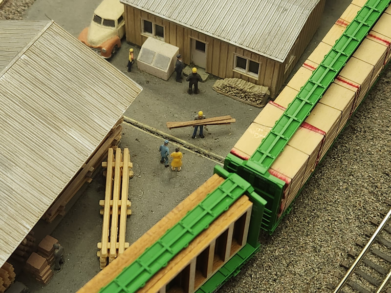 New Mexico Railrunners layout photo